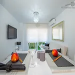 아파트 At Residentials 또레비에하